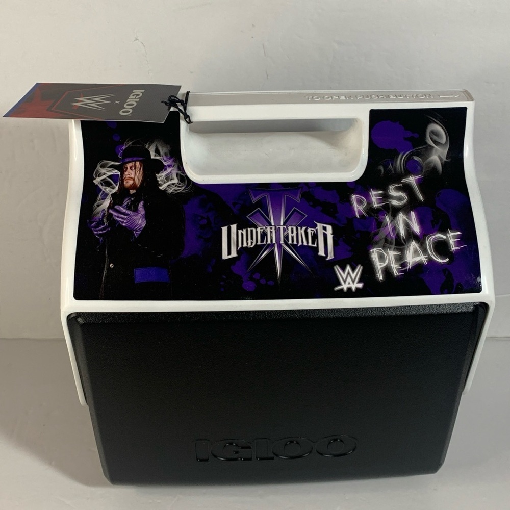 WWE The Undertaker 7 Qt Cooler Igloo Insulated Playmate NWT